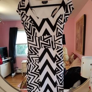 Beautiful Midi Bebe Dress sz. Small